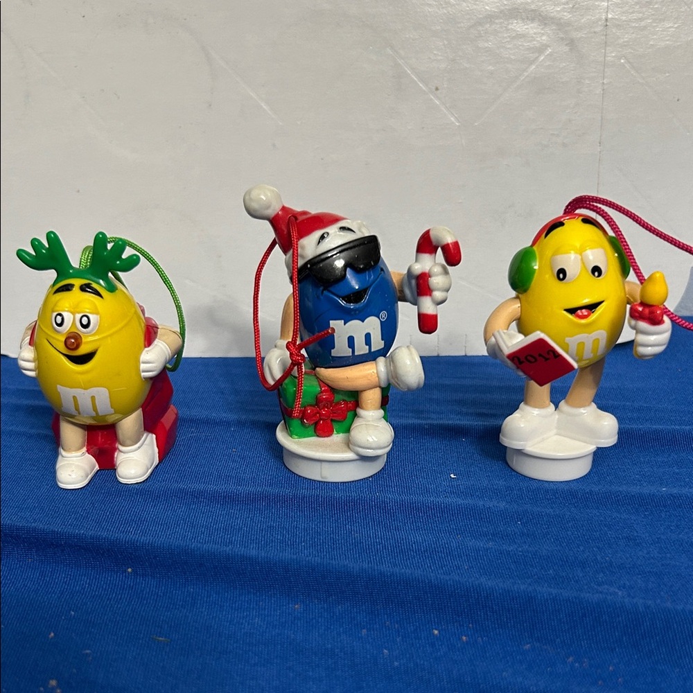 M&M's Festive Action Figures - Yellow, Blue, Red